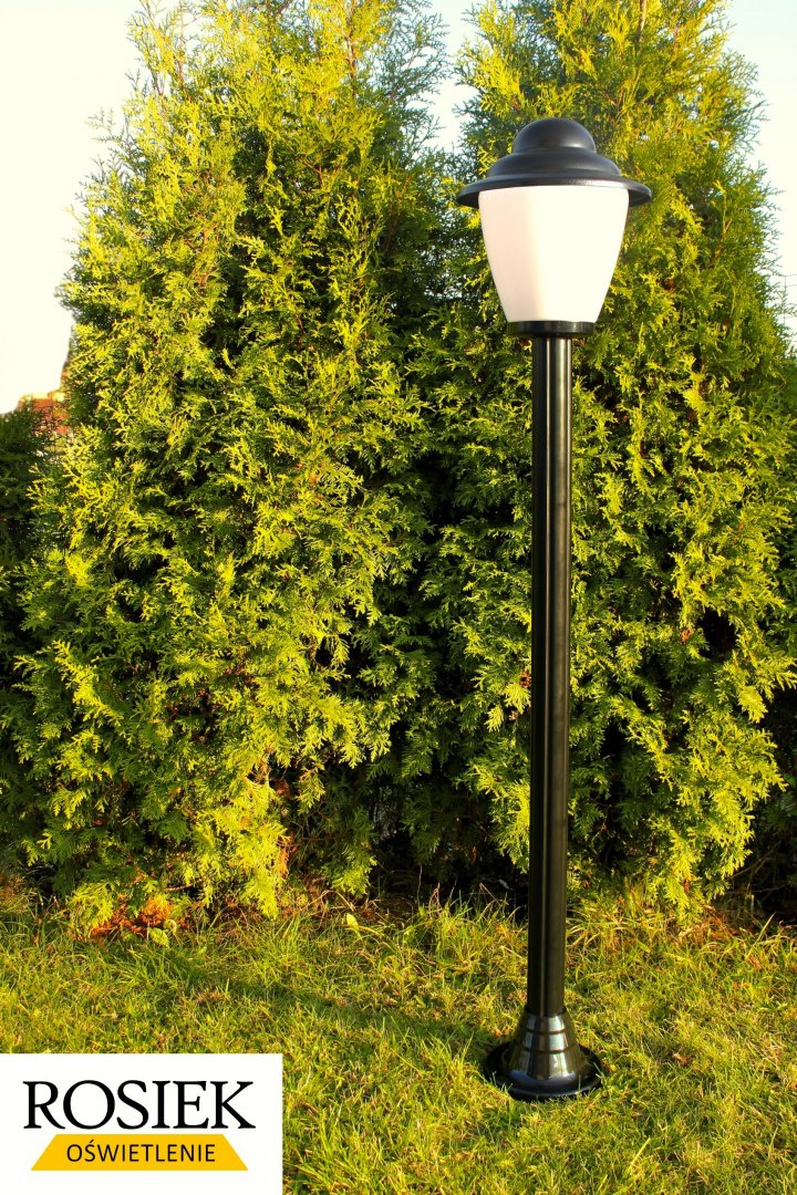 Lampa Ogrodowa Stojaca Wysokosc 148cm Klosz Amfora Mleczna Z Daszkiem 25cm