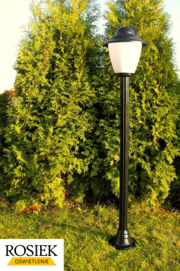 Lampy ogrodowe - Lampa ogrodowa stojąca, wysokość 148cm, klosz amfora mleczna z daszkiem 25cm